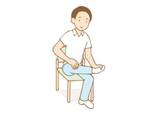 腰痛体操を椅子に座って行う！奈良県生駒市えだ鍼灸整骨院・整体院